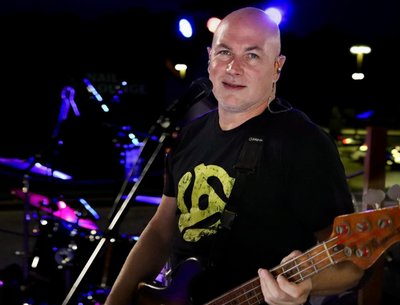 Steve Czumaj - Bass/Vocals