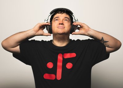 LARRY DJ photo