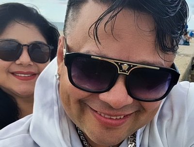 GINETH ROMO Y JHONNY RC ðŸ‡ªðŸ‡¨ ðŸ‘ˆ ðŸ‡ªðŸ‡¦ ðŸ‡¬ðŸ‡§ ðŸ¥‚ ðŸ¾ 