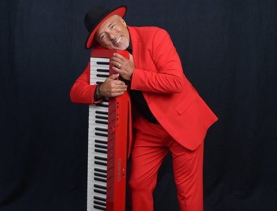 MH Red Piano