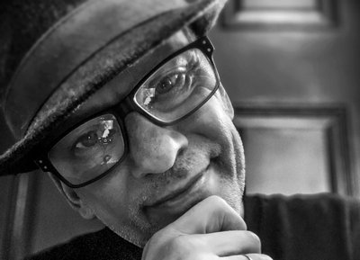 Jon Henri photo