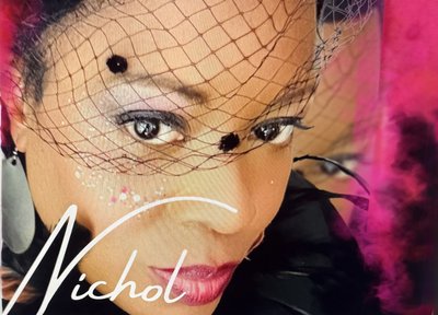 Nichol Chelle’