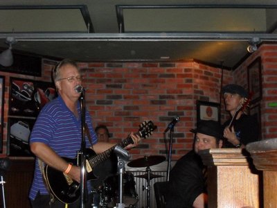 Post fest jam in Daytona Bch, Fl, 2012. l to r: Robert, unknown, Victor Wainwright and Stephen Dees.