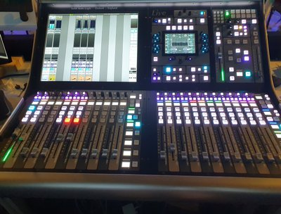 Logic Mastering Desk