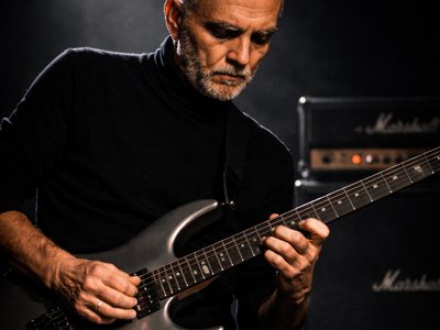 milanGuitarstage