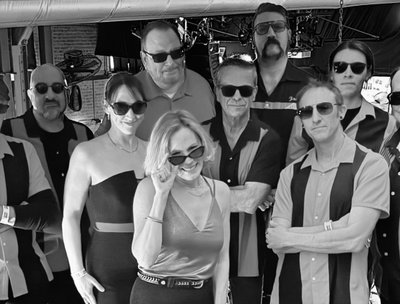 Lynda & the ZEROS photo