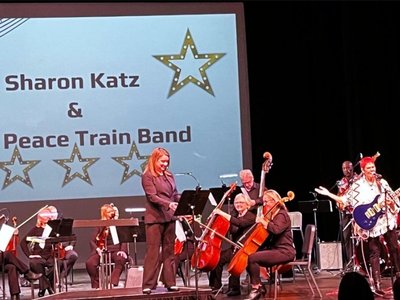 SHARON KATZ AND THE PEACE TRAIN WITH FULL ORCHESTRA
