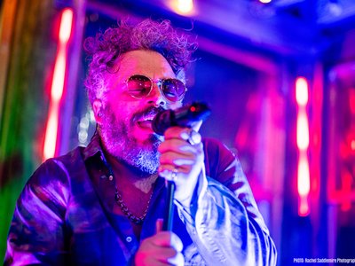 Stu Marshall - Lead Vocals