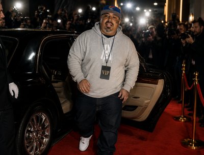 Lounger G Shows up to a Downtown Denver Red Carpet event 