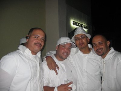 Junto la Pelicula viviente Guelo star
