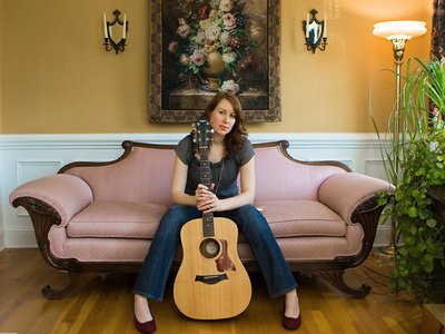Rebecca Lynne photo