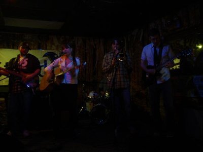 sans serif @ gus' pub
