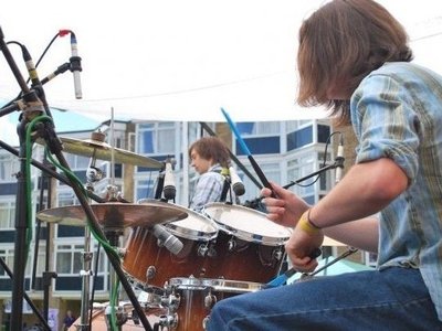 Sand River Playing Jam by The Lake 2009