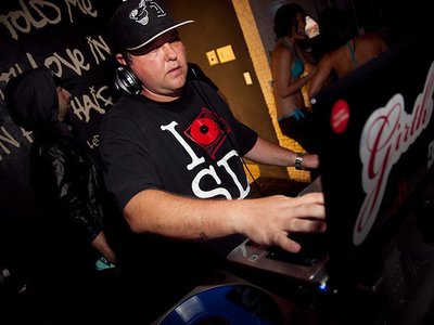 DJ Girth photo