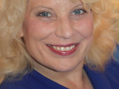 Gail Carson photo