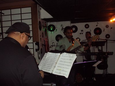 "SIX SON" at Vinyl&Kai