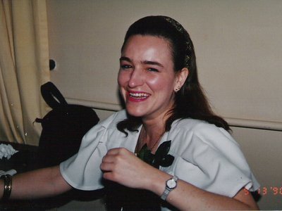 Dawn sings at ArmyNavy Club, June 1990