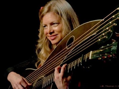 Muriel Anderson