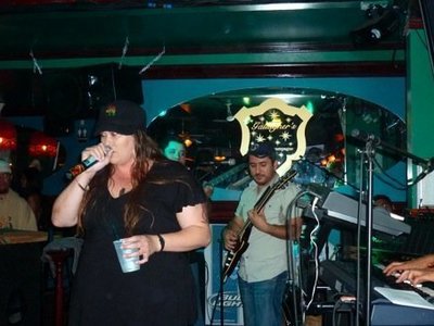 singing with Cualli @ Gallaghers Summer 2009