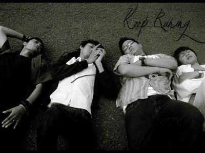 KEEP RUNNING photo