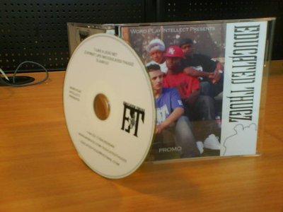1st edition of this 2008 promo x100 copies...the 2nd edition went on to sell x1000 copies.