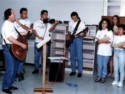 Acompanhando o Coral do CESEC Banco do Brasil-Campo MourÃ£o (PR) - Brasil - Dez/1993