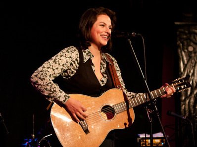 Danni Nicholls photo