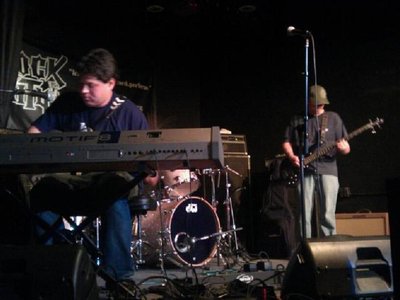 Condewit playing "Step Into The Imaginarium" Intro 4/16/2011