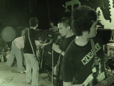 Teknoshit photo