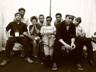 Monkey Boots photo
