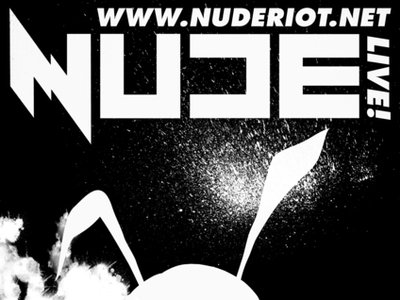 NUDE @ Das Bett