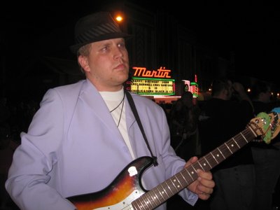 12 Gage on lead guitar
