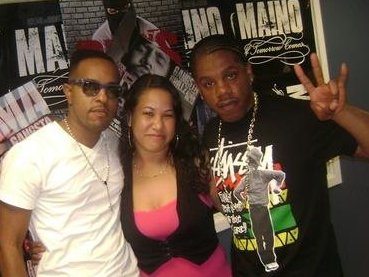 Lady C snuggled between recording artists, Verse Simmonds & Timothy(1/2 of Rock City)
