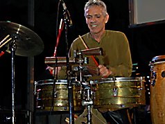 Play those Timbales !