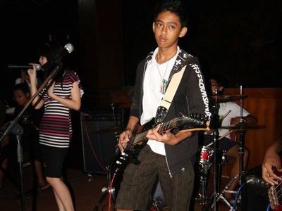 dgroub guitaris 