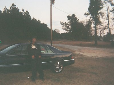 Legacy sits back on the caddi