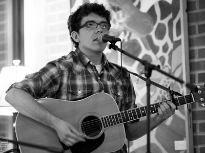 Photo by Dustin Finn 
