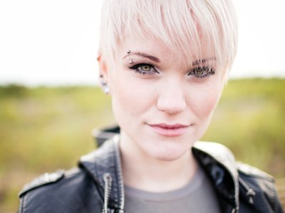 Anni Sutinen - Vocals