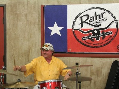 Drumming at the Smeaton Jam in FTW @ Rahr's Aug 2011