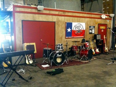 Texas style Jam - the calm before the storm . . . 