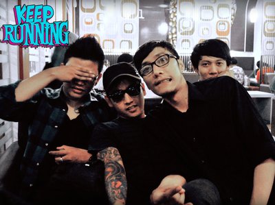 KEEP RUNNING photo