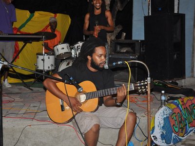 Micah Shemaiah Live at Jamnesia