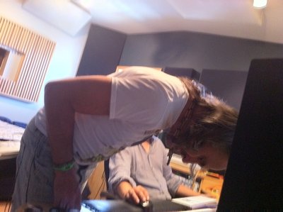 get ur head outa that speaker!