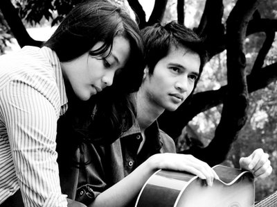 Dinesia n Andri Guitara (DnA) photo