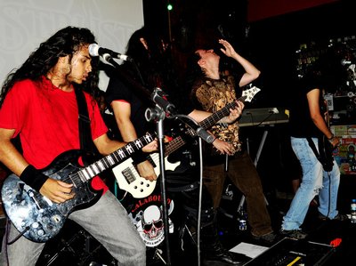Mistrust photo