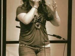 Jade Flores photo
