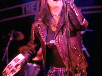 Viagra rocks her tambourine.