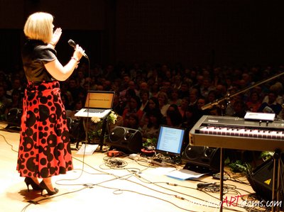Gillian Adams photo