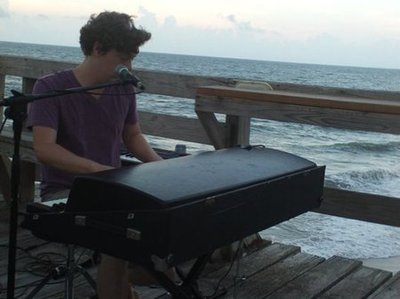 JON LINDSAY photo