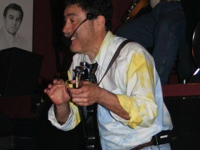 Working the room at "Jacks Place", Eureka Springs, AR